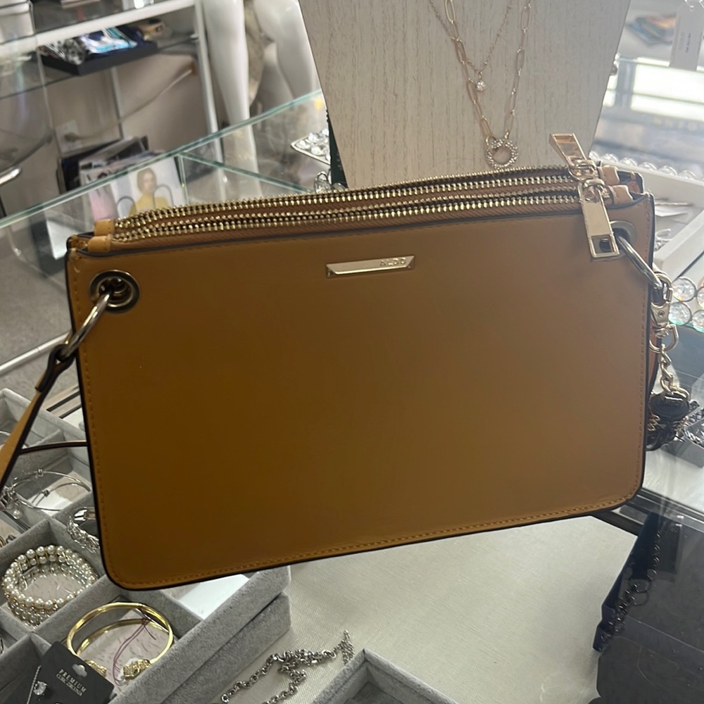 Also crossbody bag